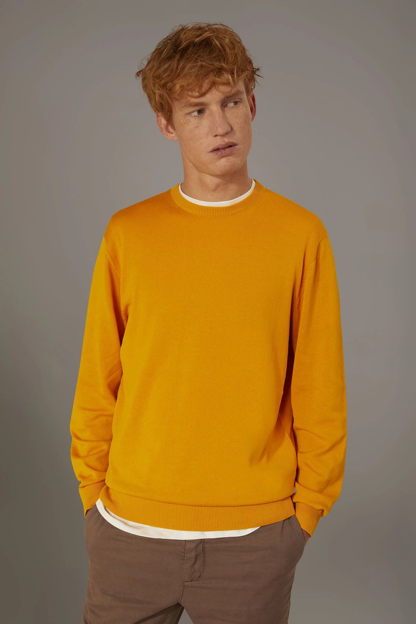 Round neck sweater 100% cotton