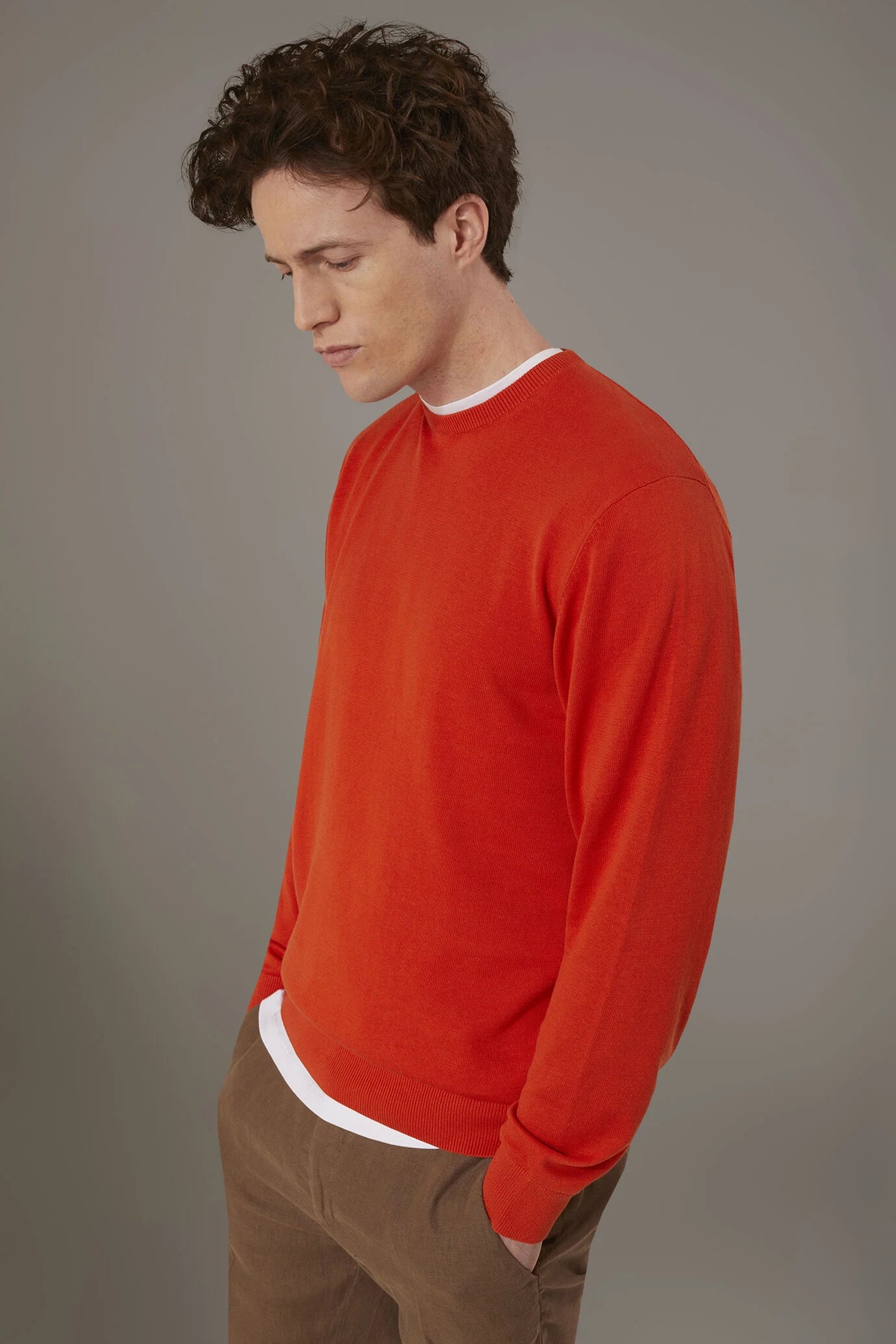 Round neck sweater 100% cotton
