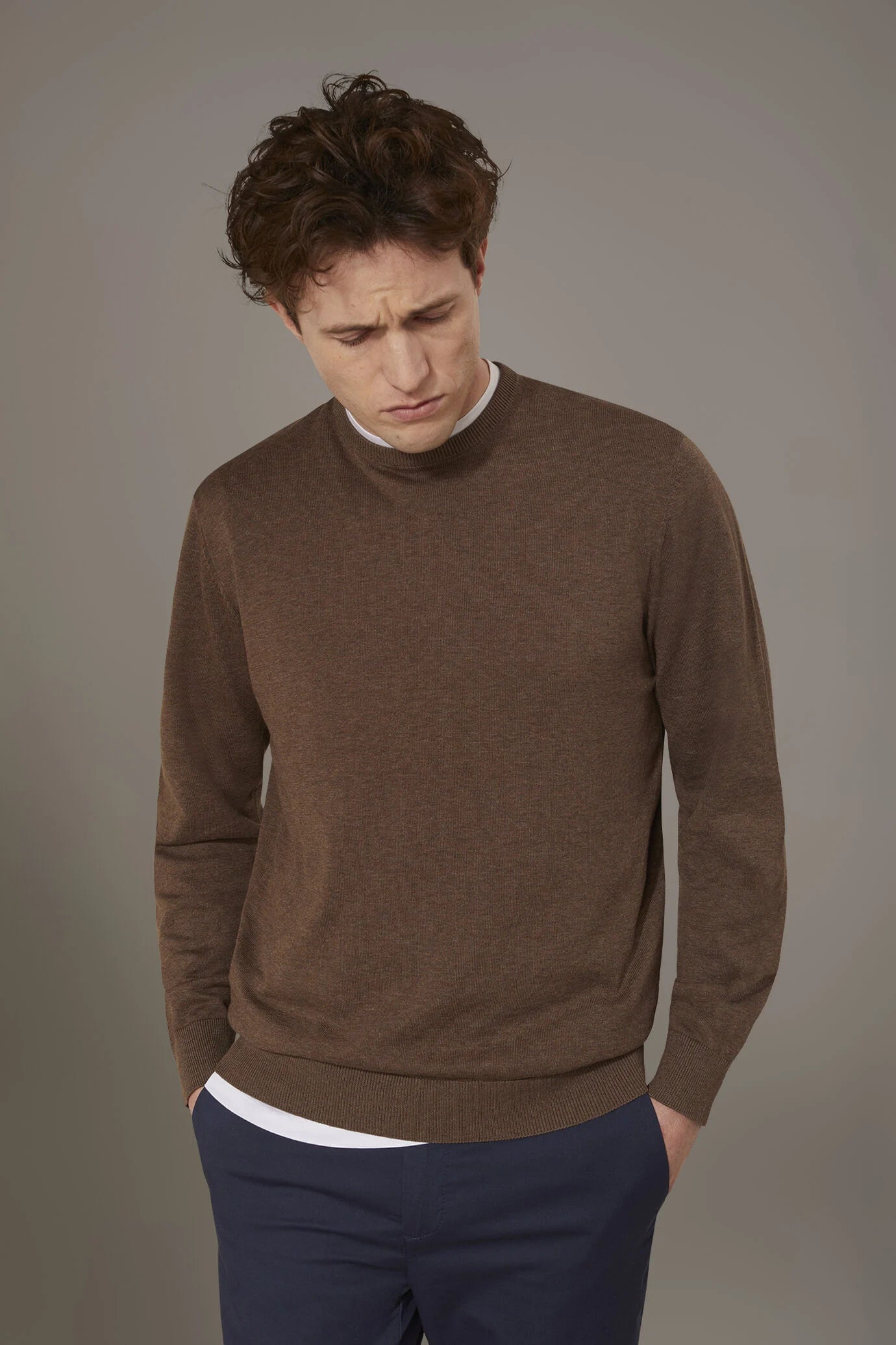Round neck sweater 100% cotton