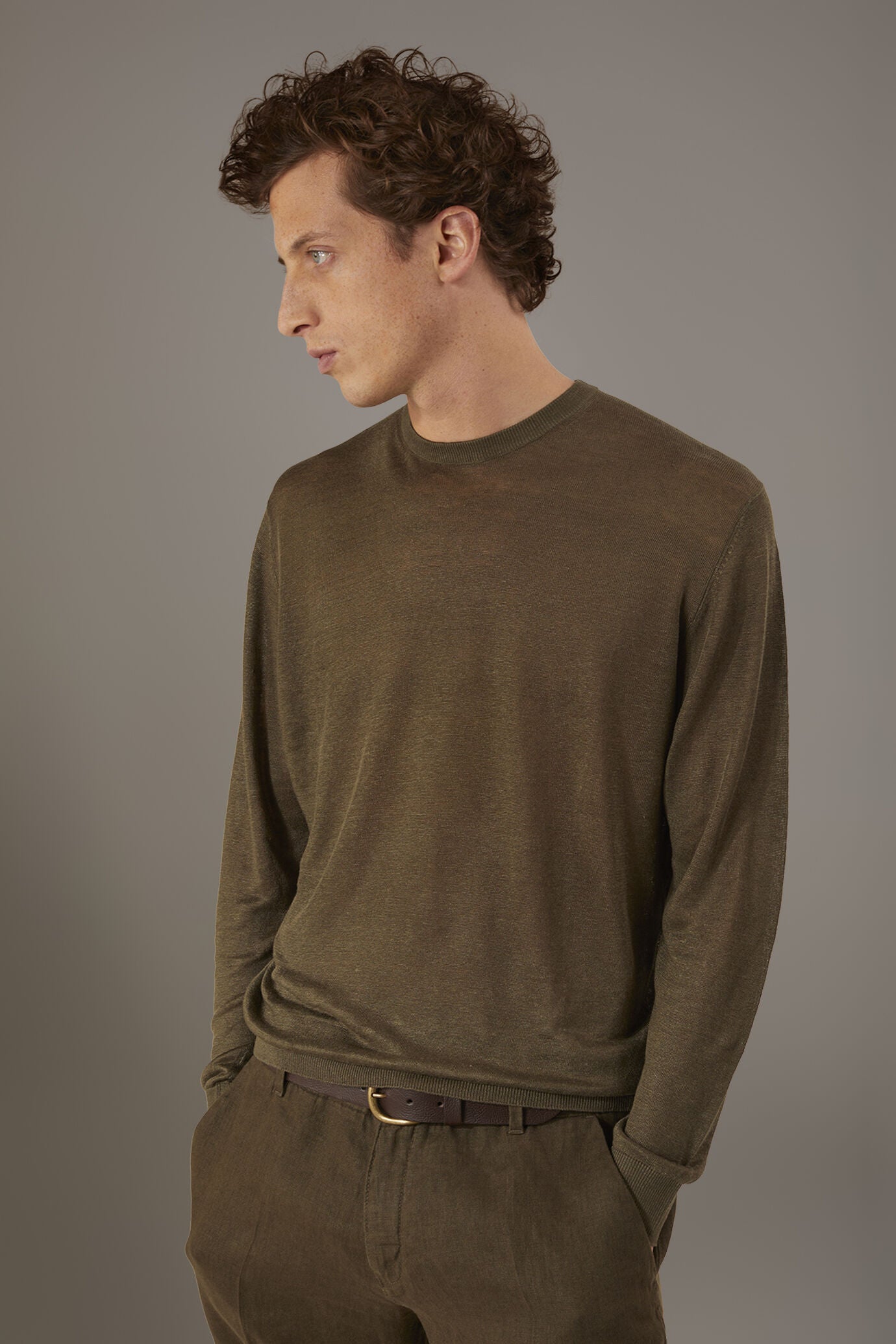 Round neck sweater 100% linen