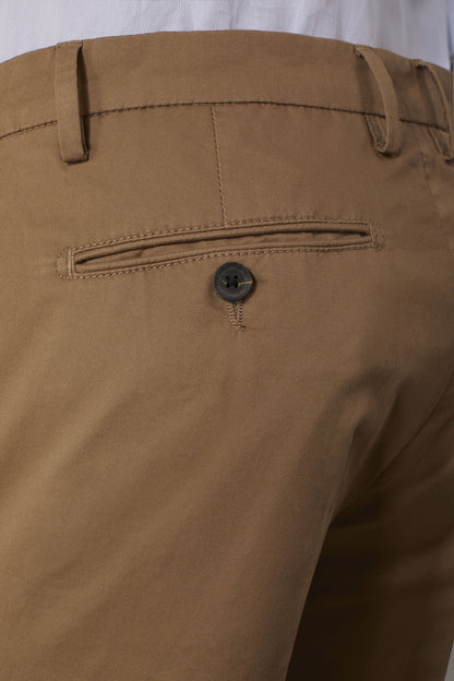 Regular fit trousers in twill construction