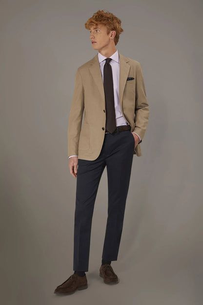 Regular fit trousers in twill construction
