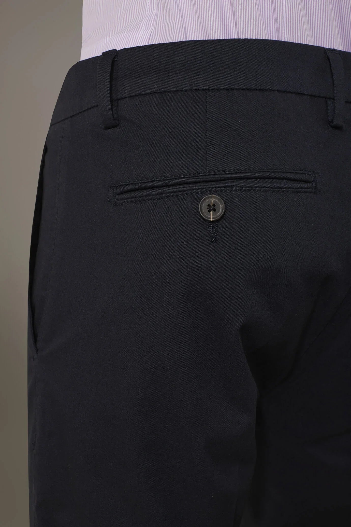 Regular fit trousers in twill construction