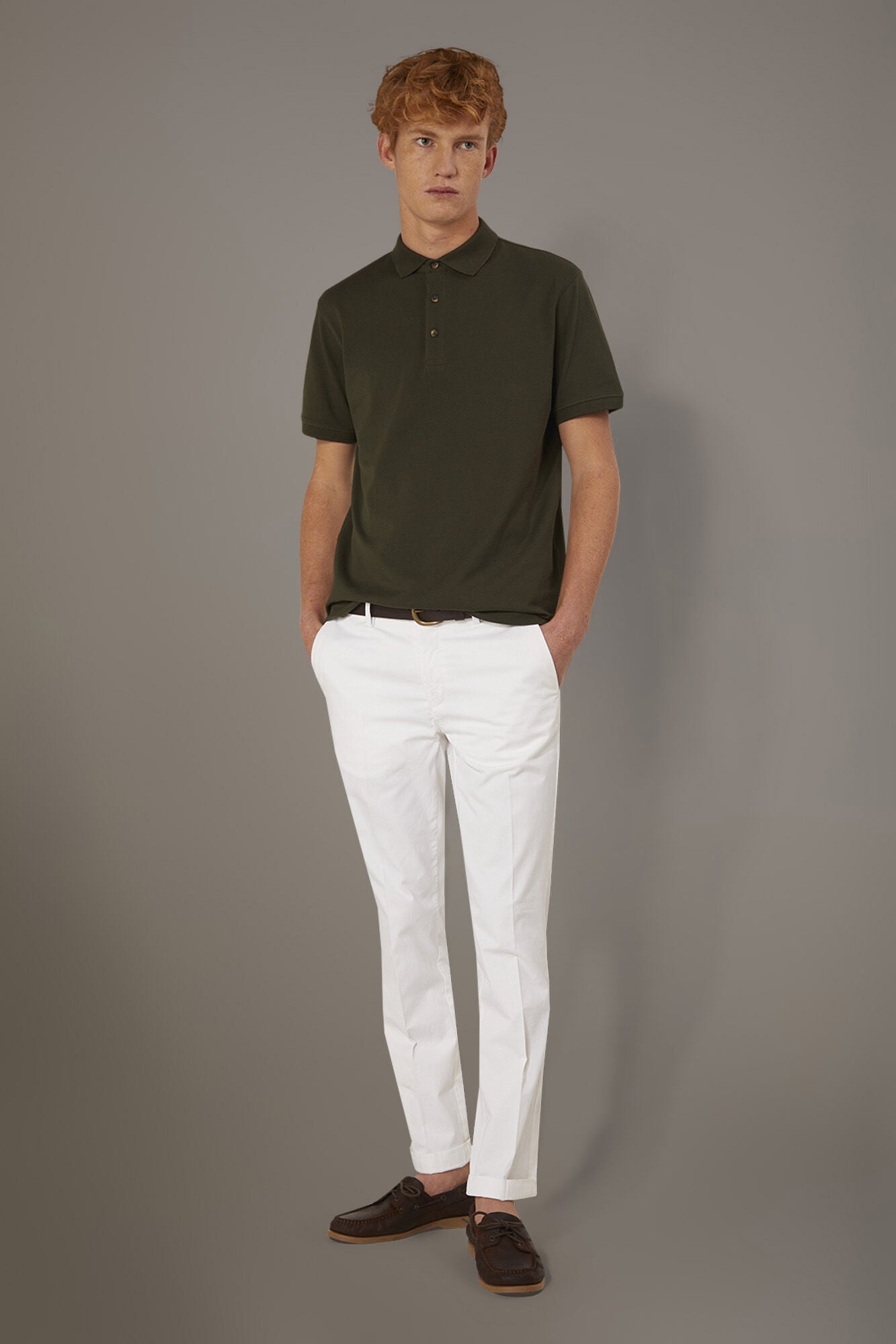 Regular fit trousers in twill construction