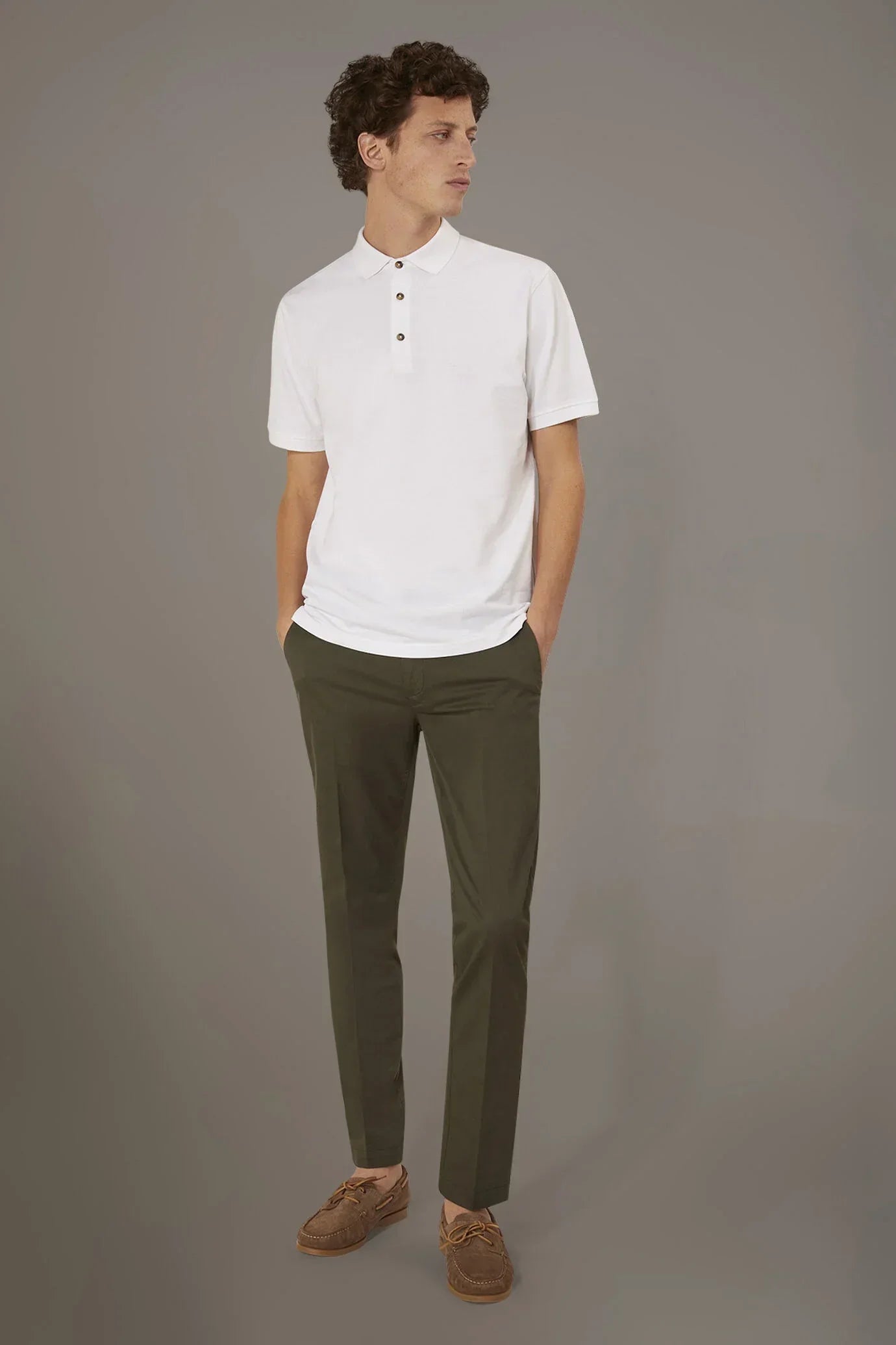 Regular fit trousers in twill construction