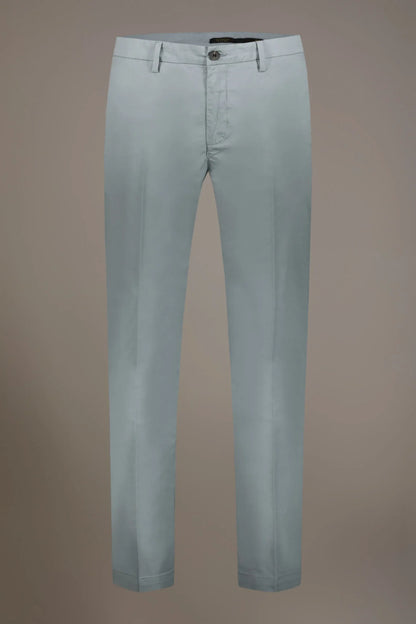 Regular fit trousers in twill construction