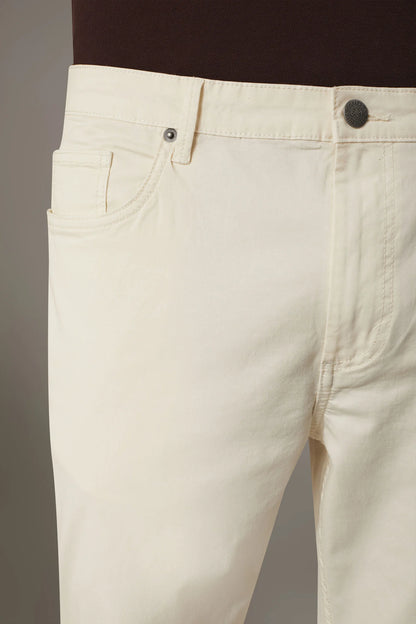 Trousers 5 pockets regular fit twill construction