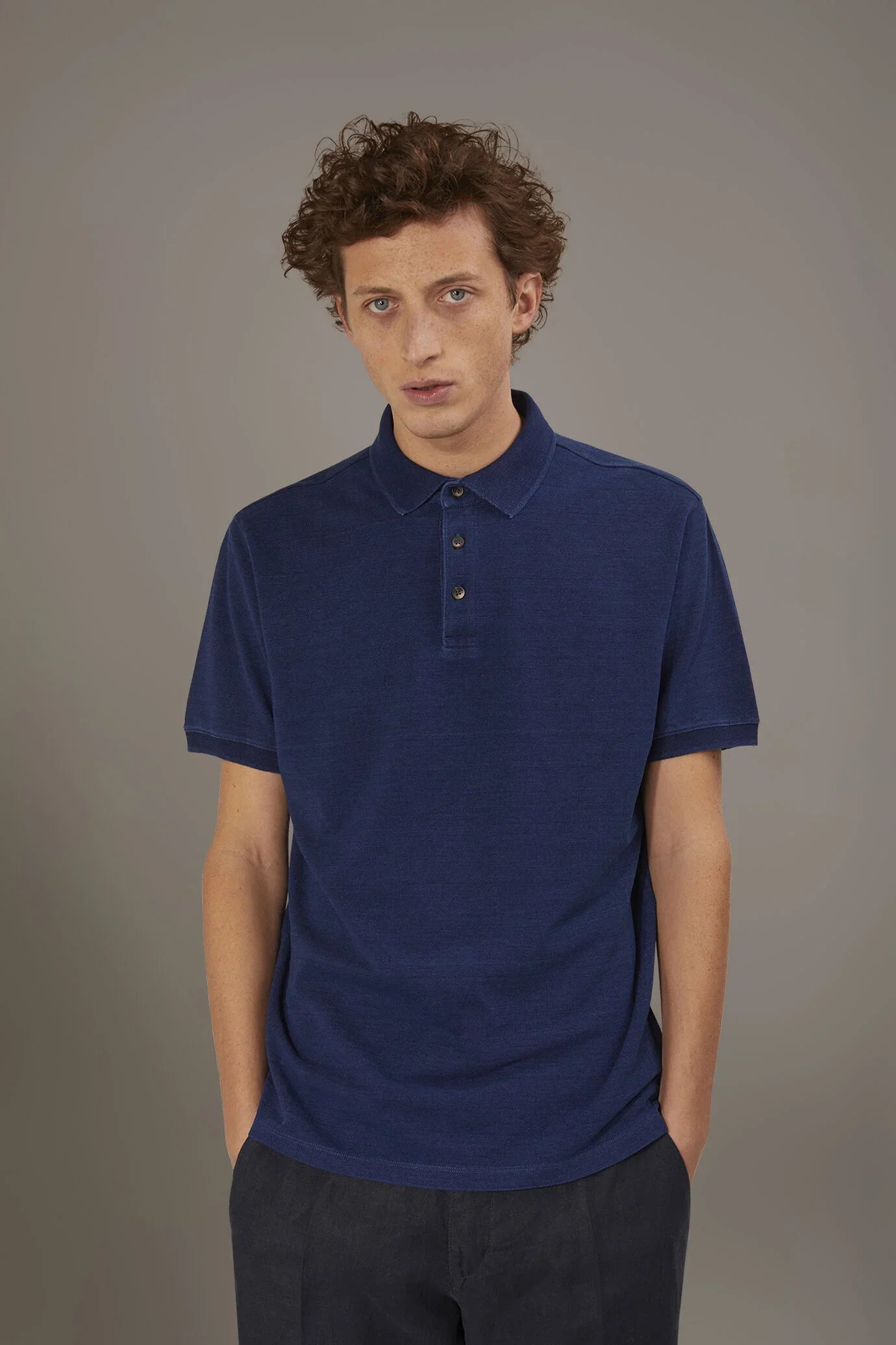 Short sleeve polo 100% cotton denim effect
