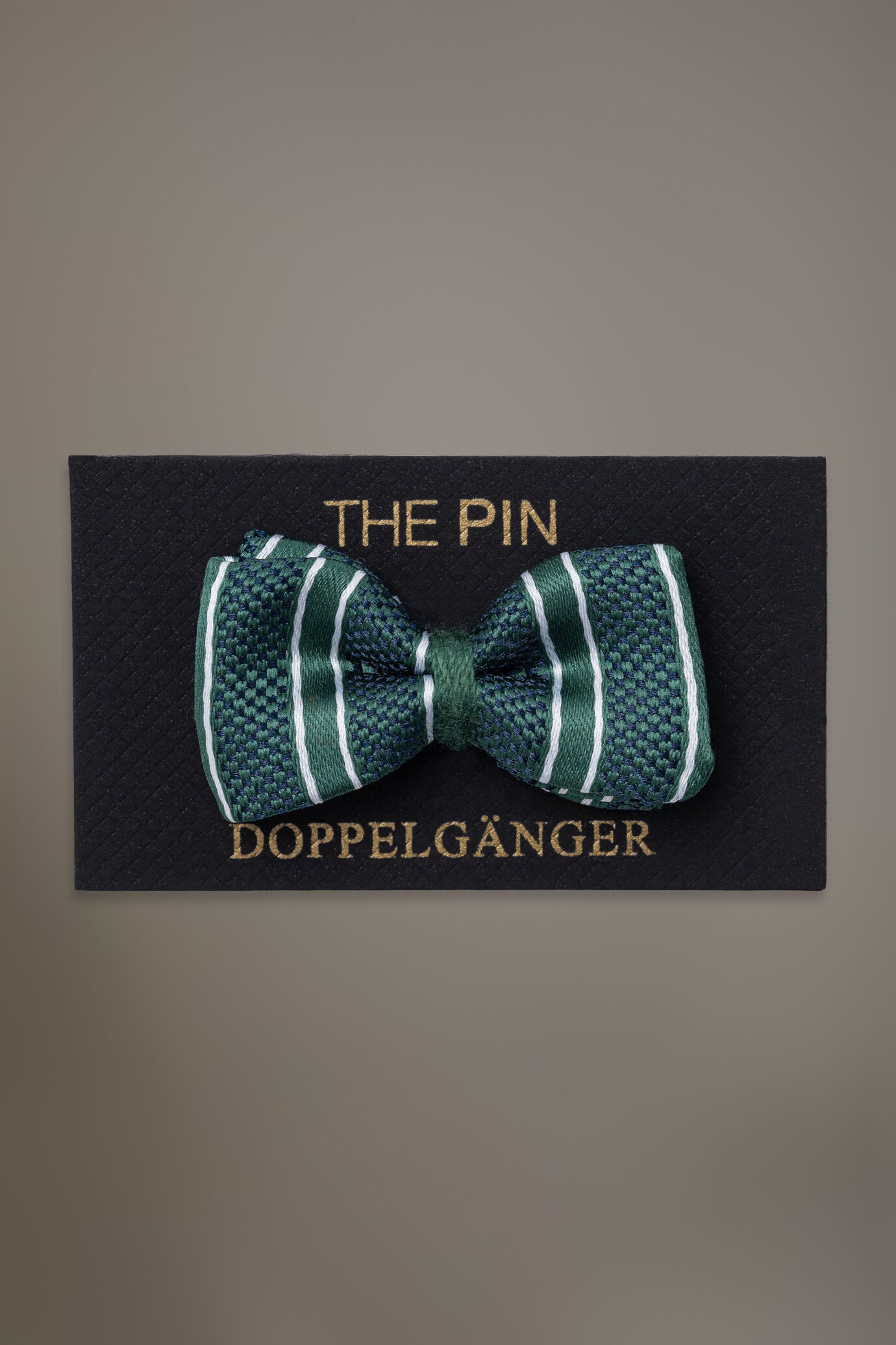 Jacket's pin