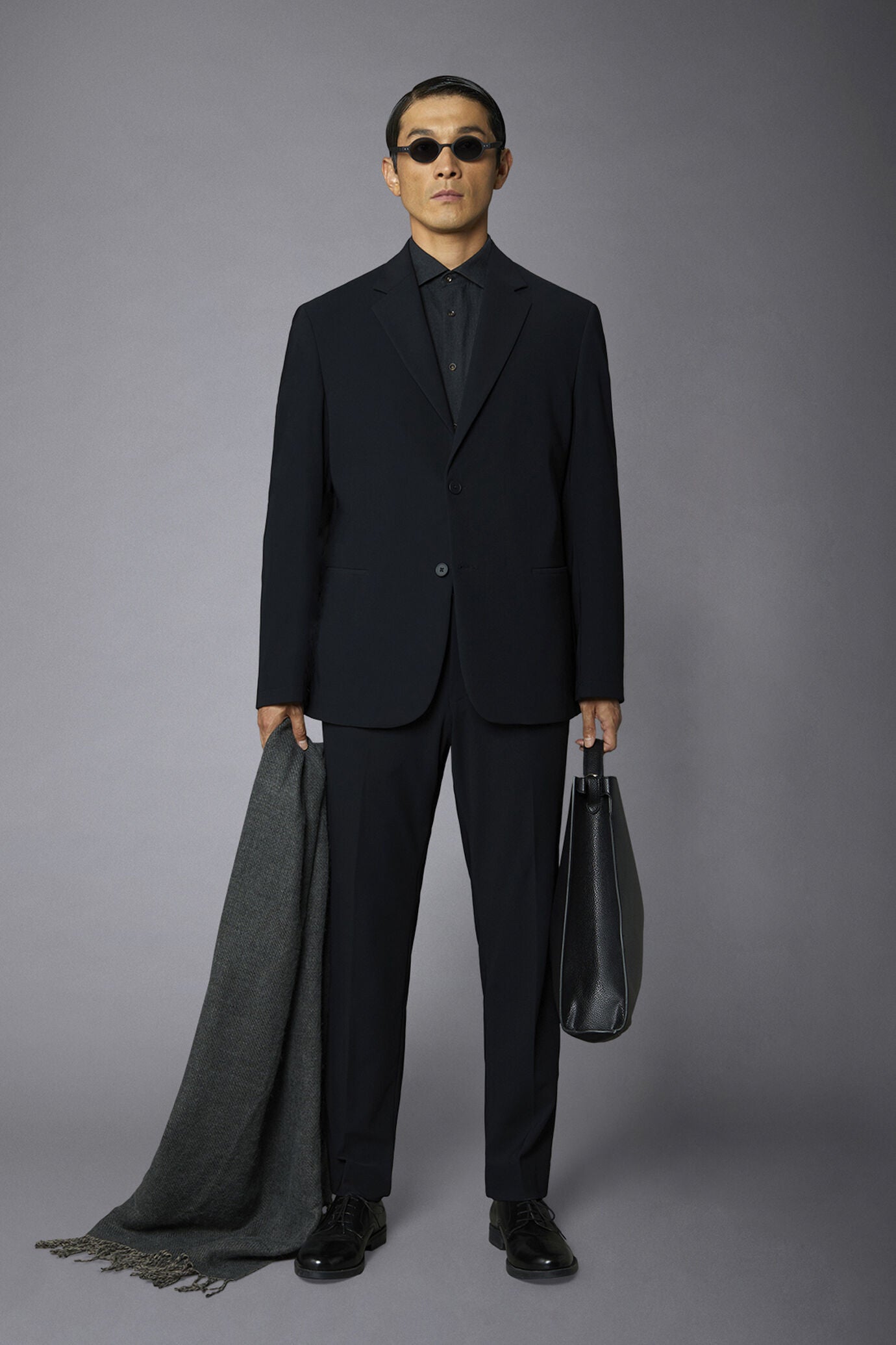 Men's single-breasted suit regular fit technical fabric