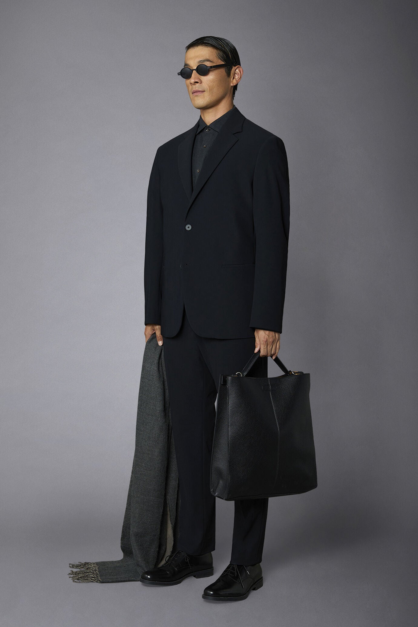 Men's single-breasted suit regular fit technical fabric