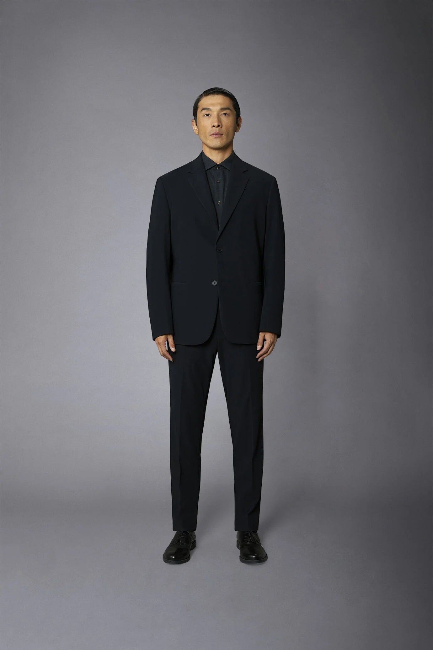 Men's single-breasted suit regular fit technical fabric