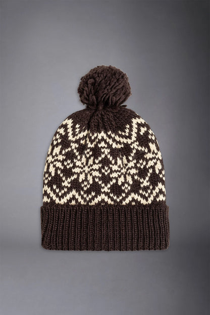 Men's cap with pompom