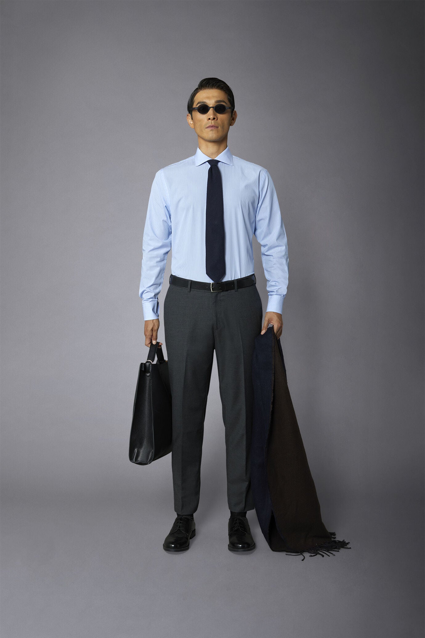 Men's classic slim fit French collar shirt with narrow stripe pattern
