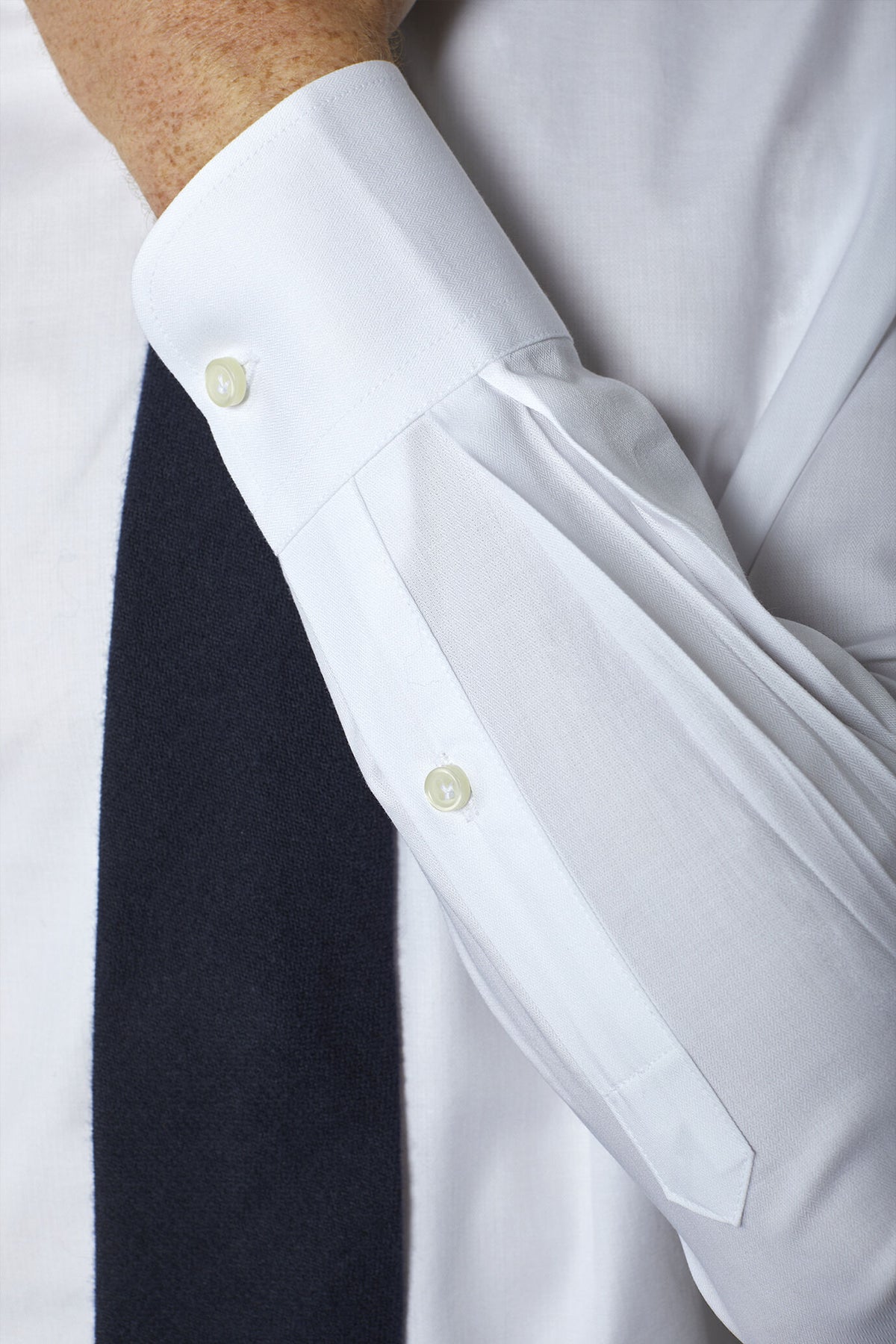 Men's regular fit french collar classic