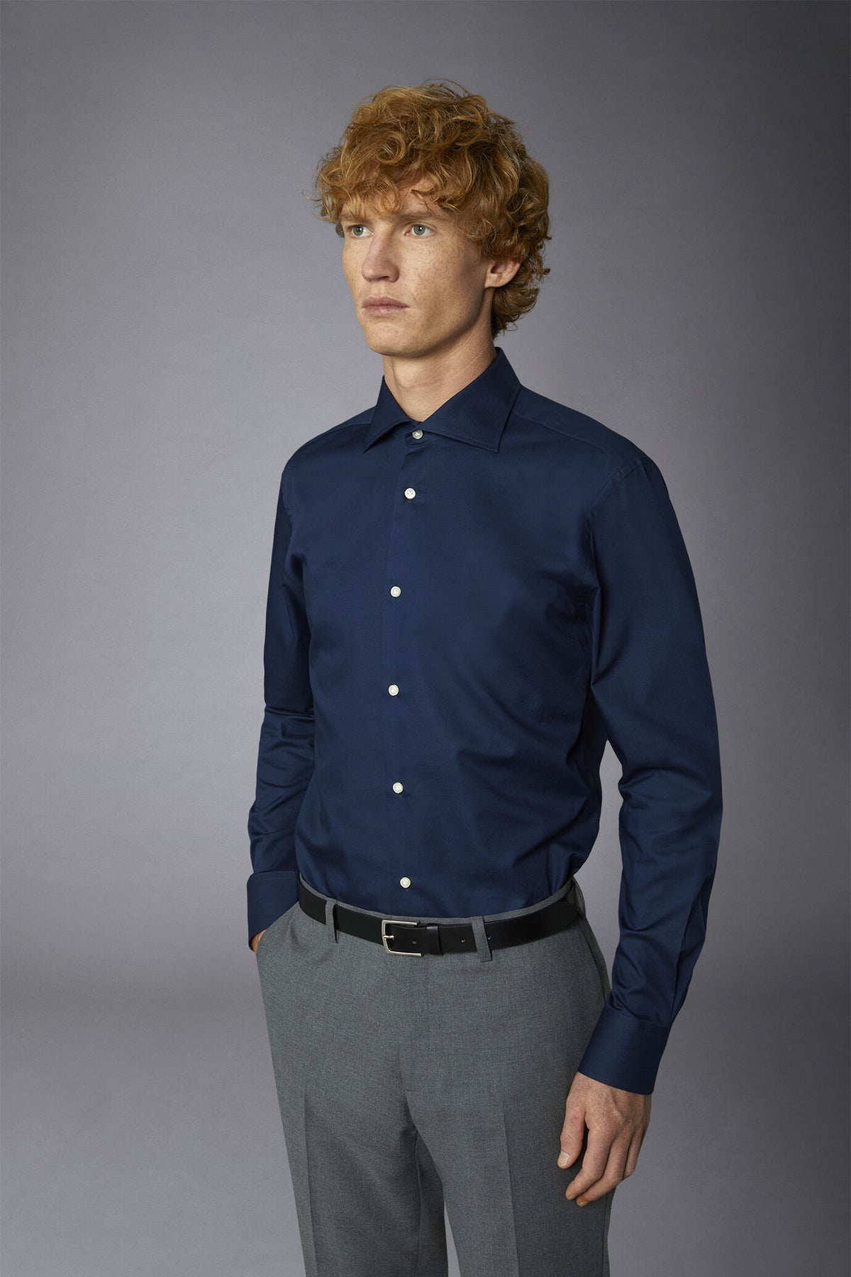 Men's regular fit french collar classic