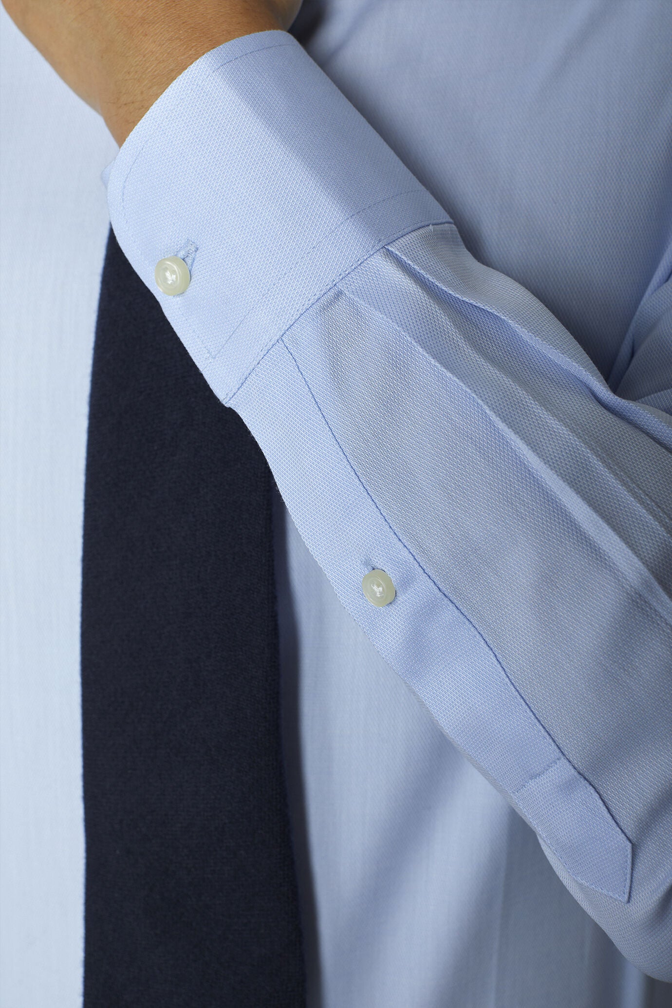 Men's slim fit french collar regular shirt dobby fabric