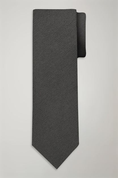 Men's solid color bamboo blend tie