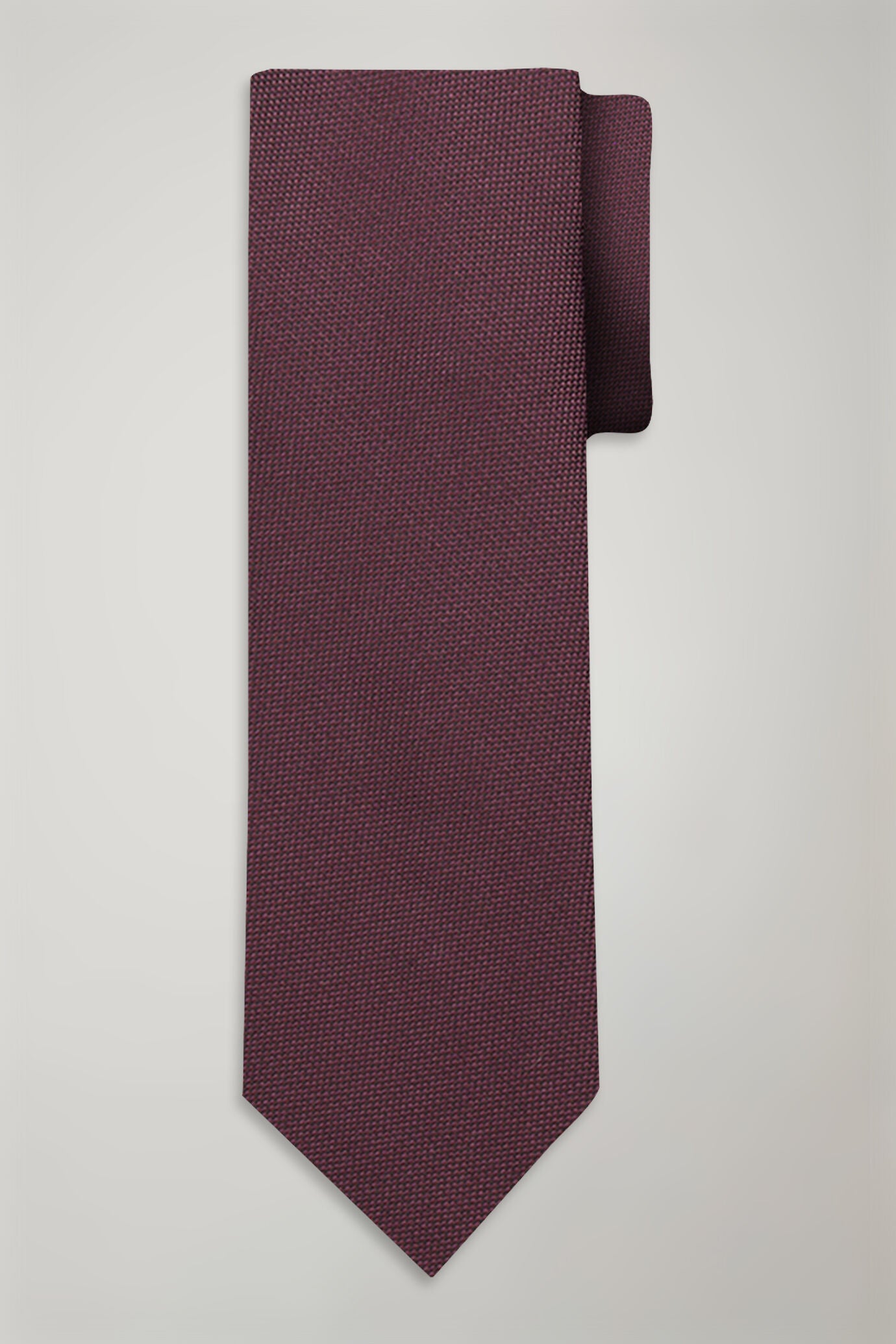Men's solid color bamboo blend tie