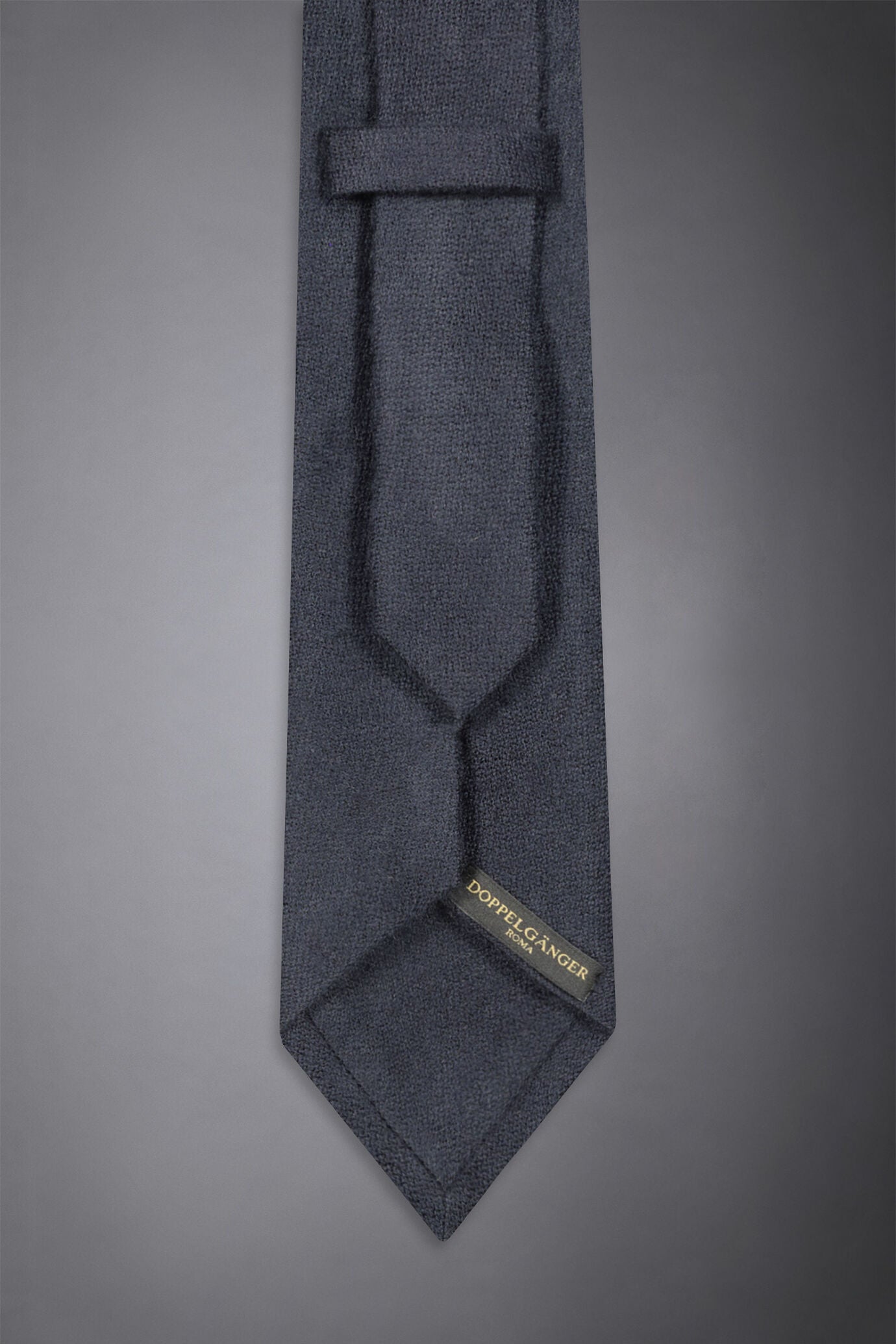 Men's solid color wool blend tie