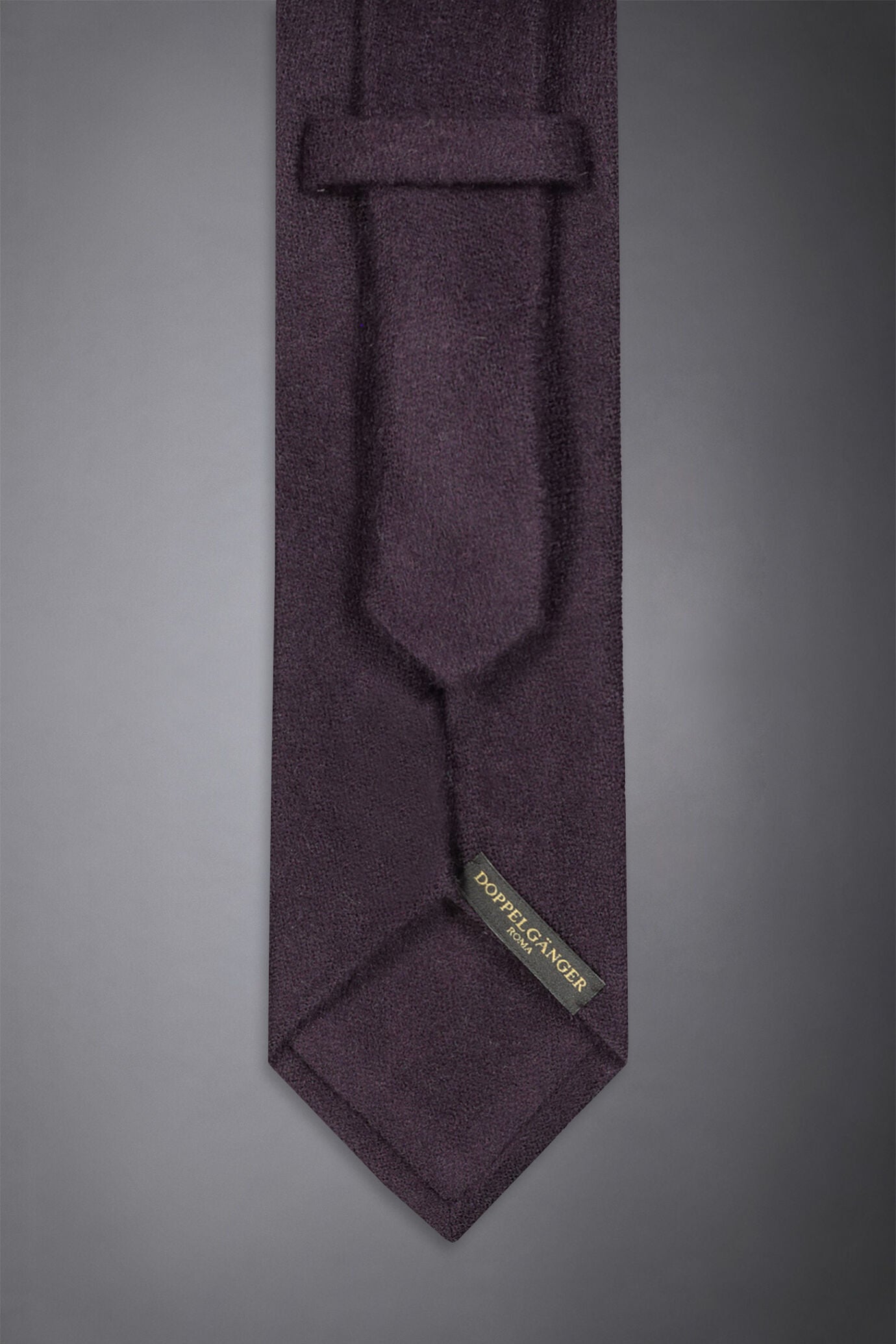 Men's solid color wool blend tie