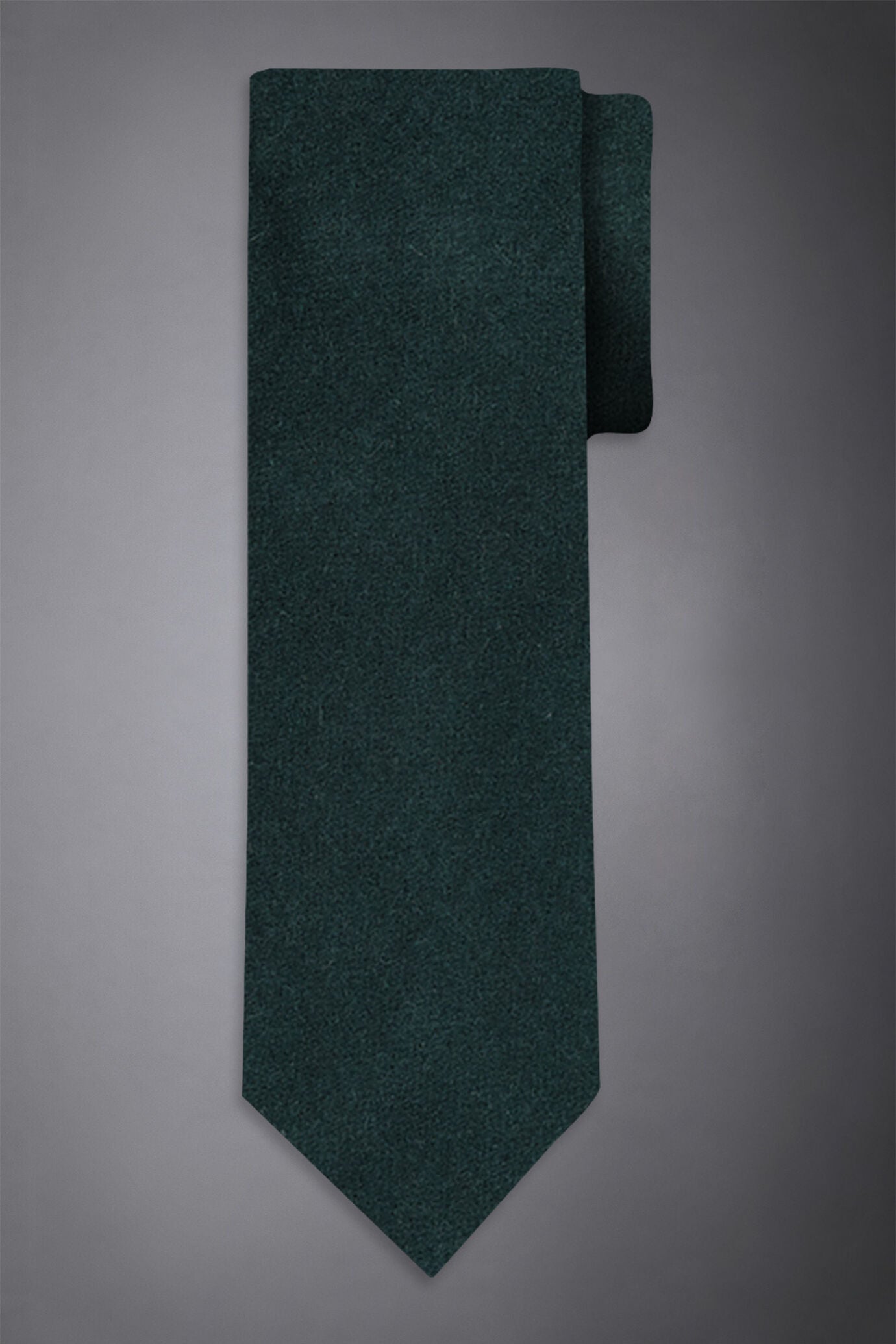 Men's solid color wool blend tie