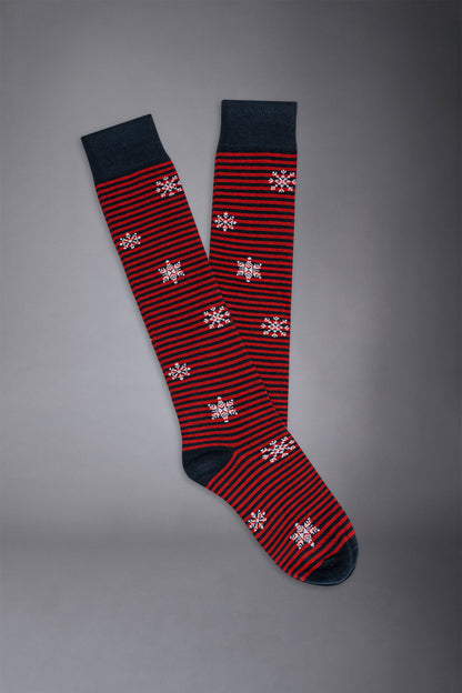 Men's knitted long socks with snowflakes pattern made in Italy