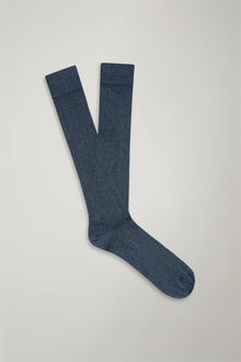 Men's long sock in solid color ribbed knit