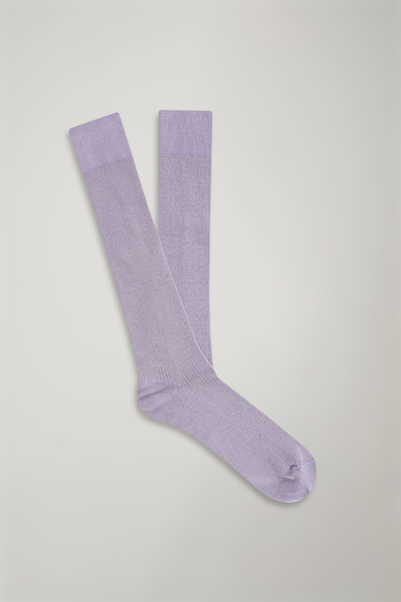 Men’s long sock in solid color ribbed knit