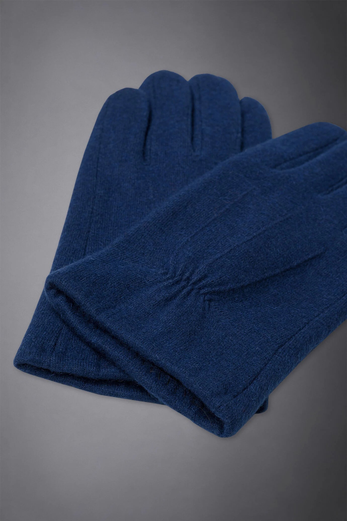 Men's solid coloured boiled wool glove with inner fleece