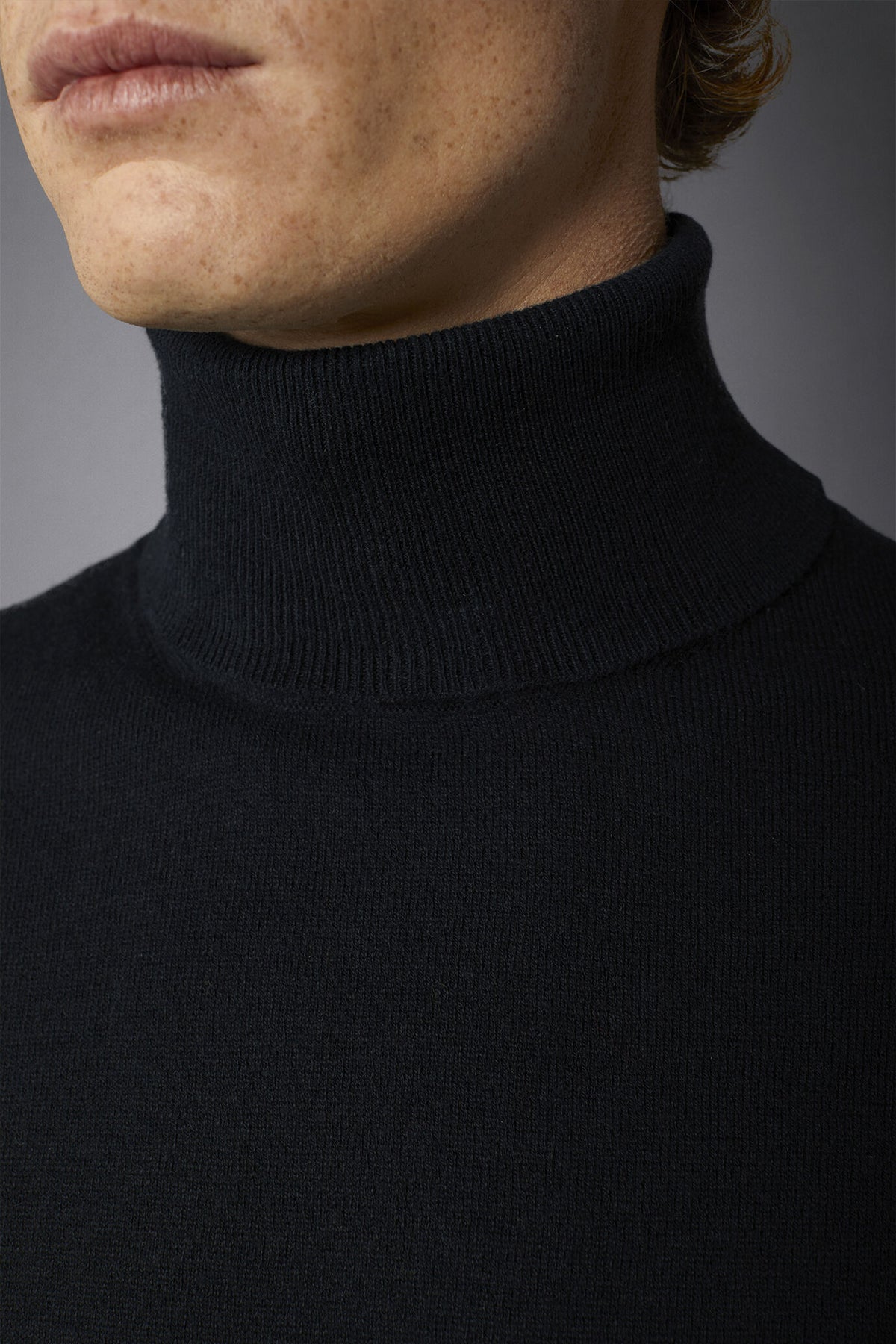 Men's wool and cotton turtleneck sweater