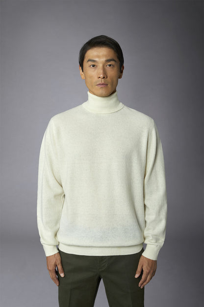 Men's turtleneck lambswool blend regular fit sweater