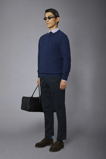Men's classic chino pants regular fit twill construction