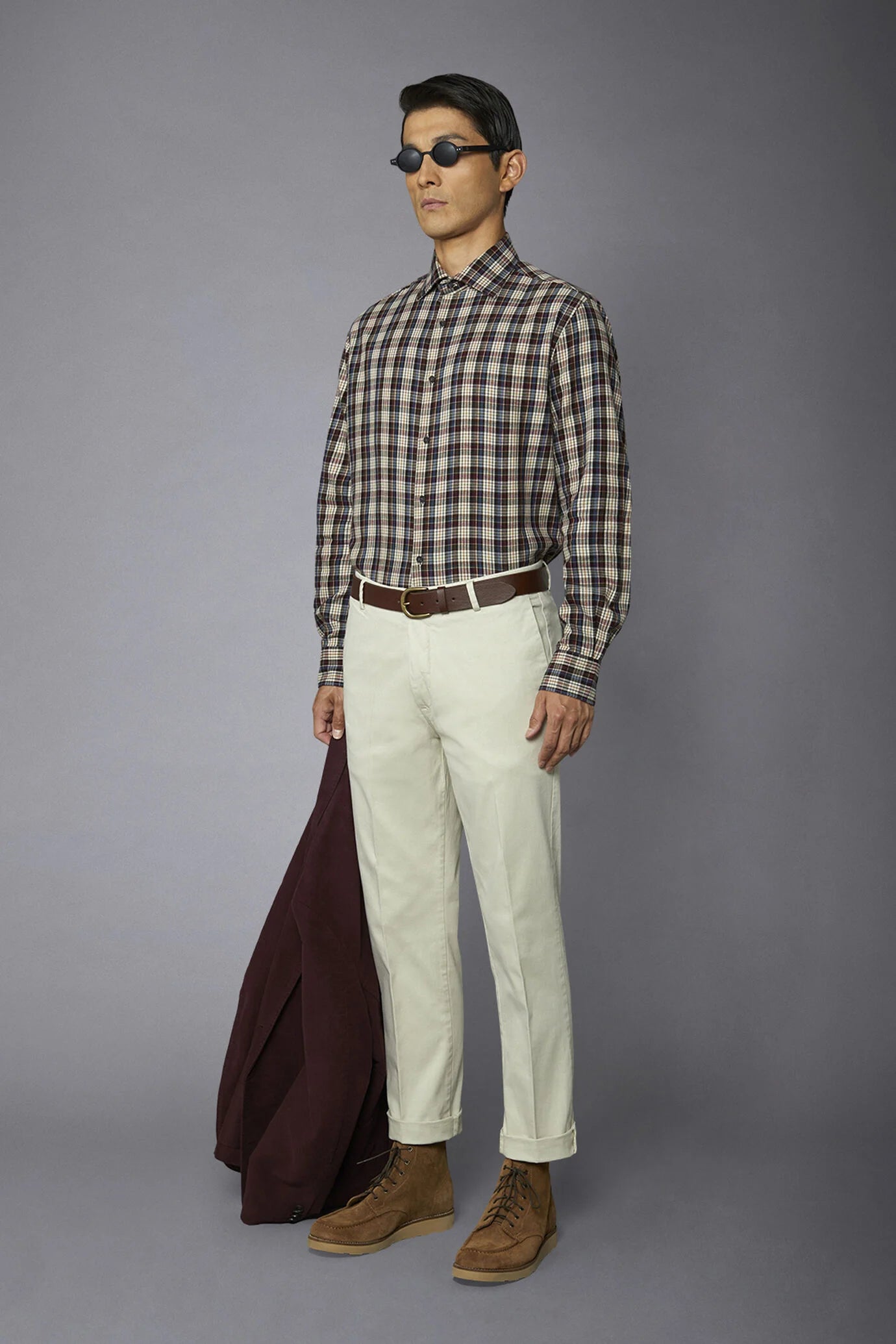 Men's classic chino pants regular fit twill construction