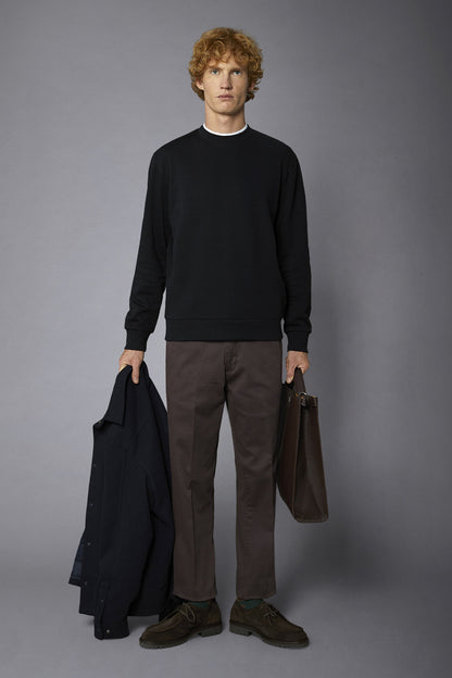 Men's classic chino pants regular fit twill construction