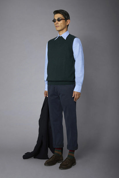 Men's classic chino pants regular fit twill construction