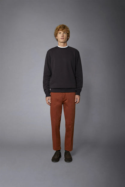 Men's classic chino pants regular fit twill construction