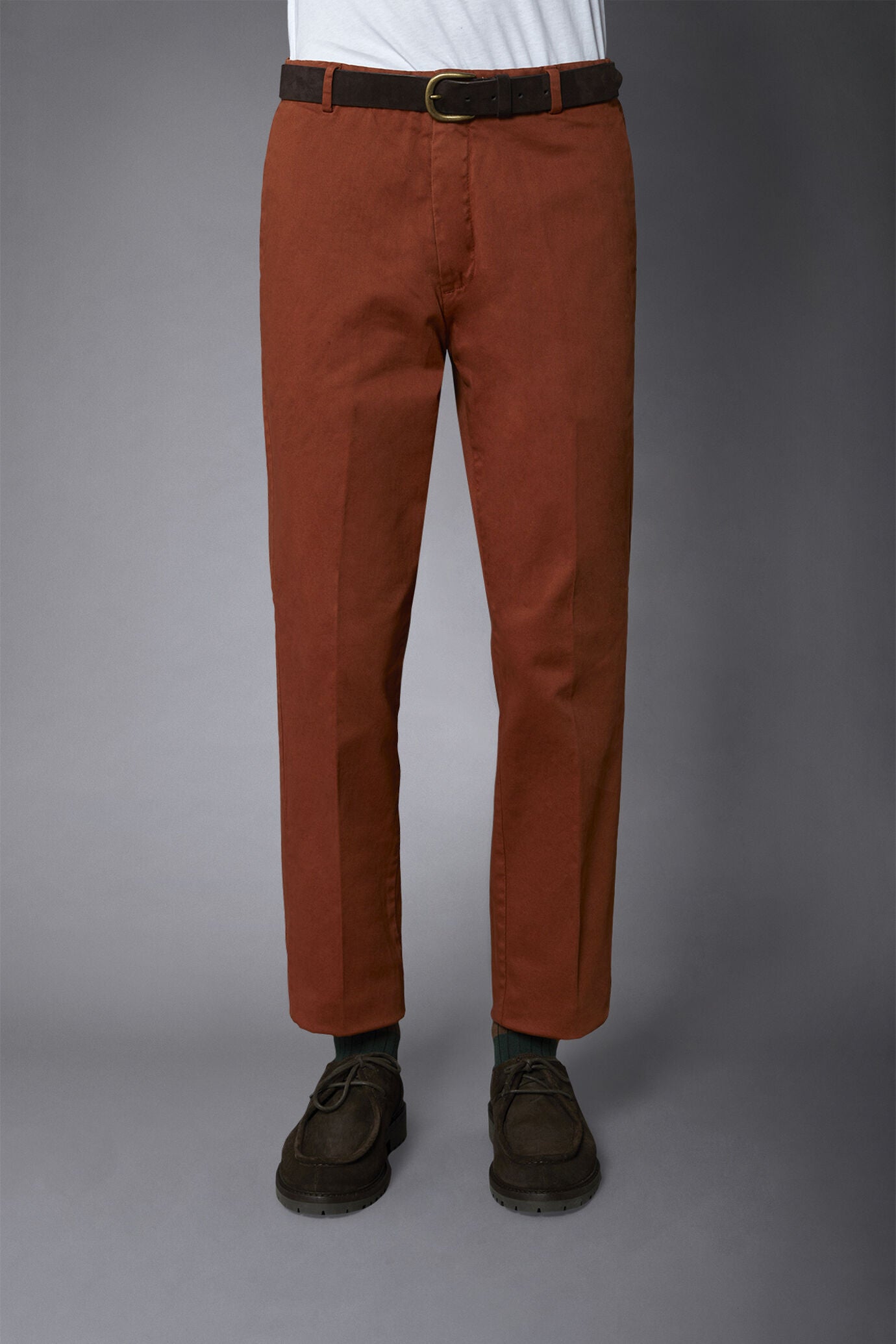 Men's classic chino pants regular fit twill construction