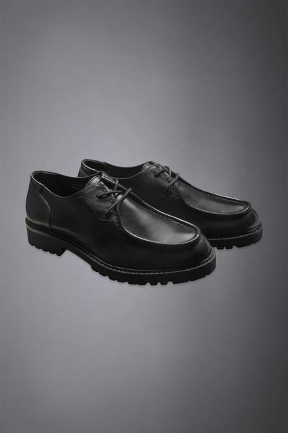 Men's 100% leather ranger shoe with rubber lug sole