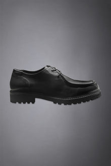 Men's 100% leather ranger shoe with rubber lug sole
