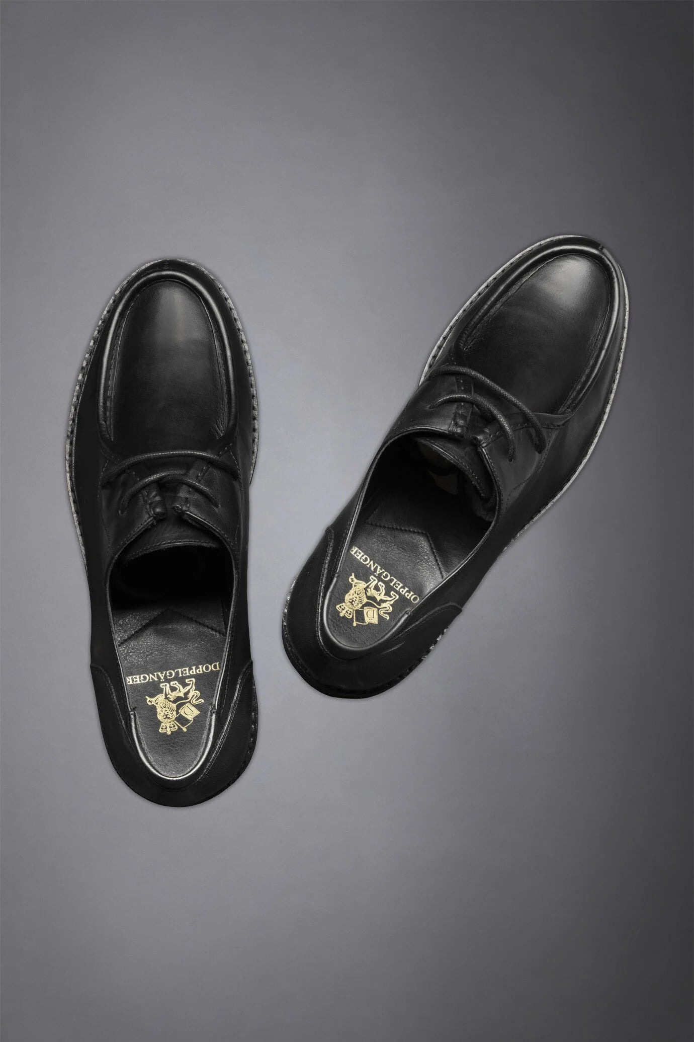 Men's 100% leather ranger shoe with rubber lug sole