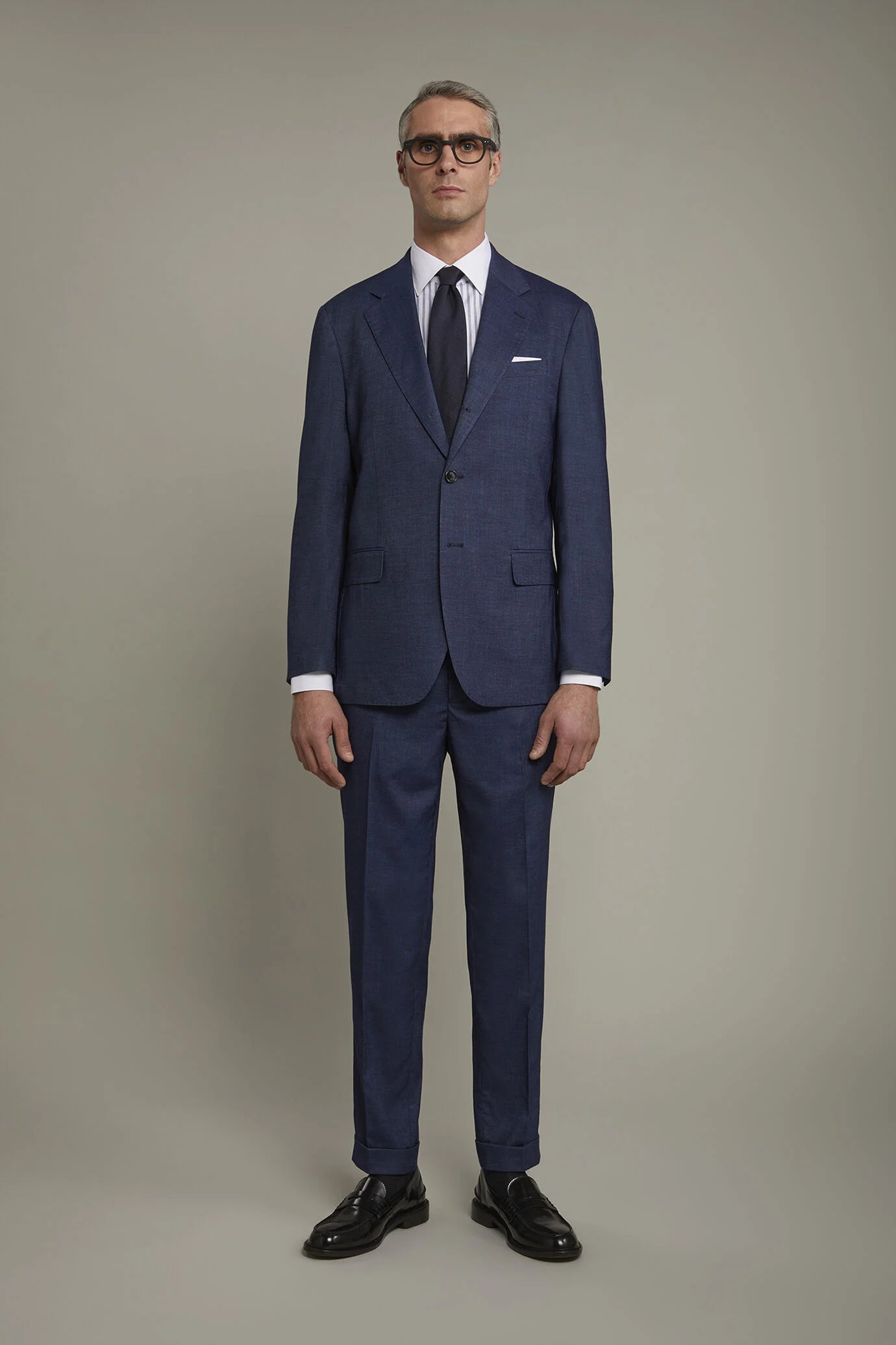 Men's single-breasted three-button regular fit suit