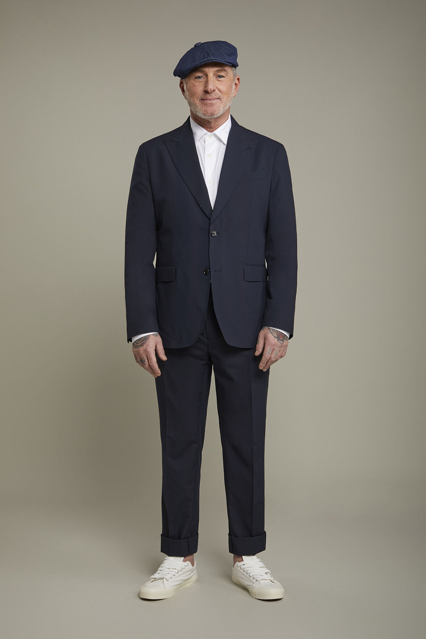 Men's single-breasted suit with peaked lapels regular fit fabric