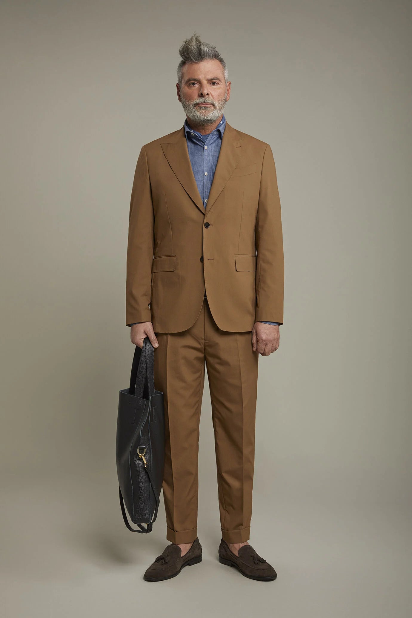 Men's single-breasted suit with peaked lapels regular fit fabric