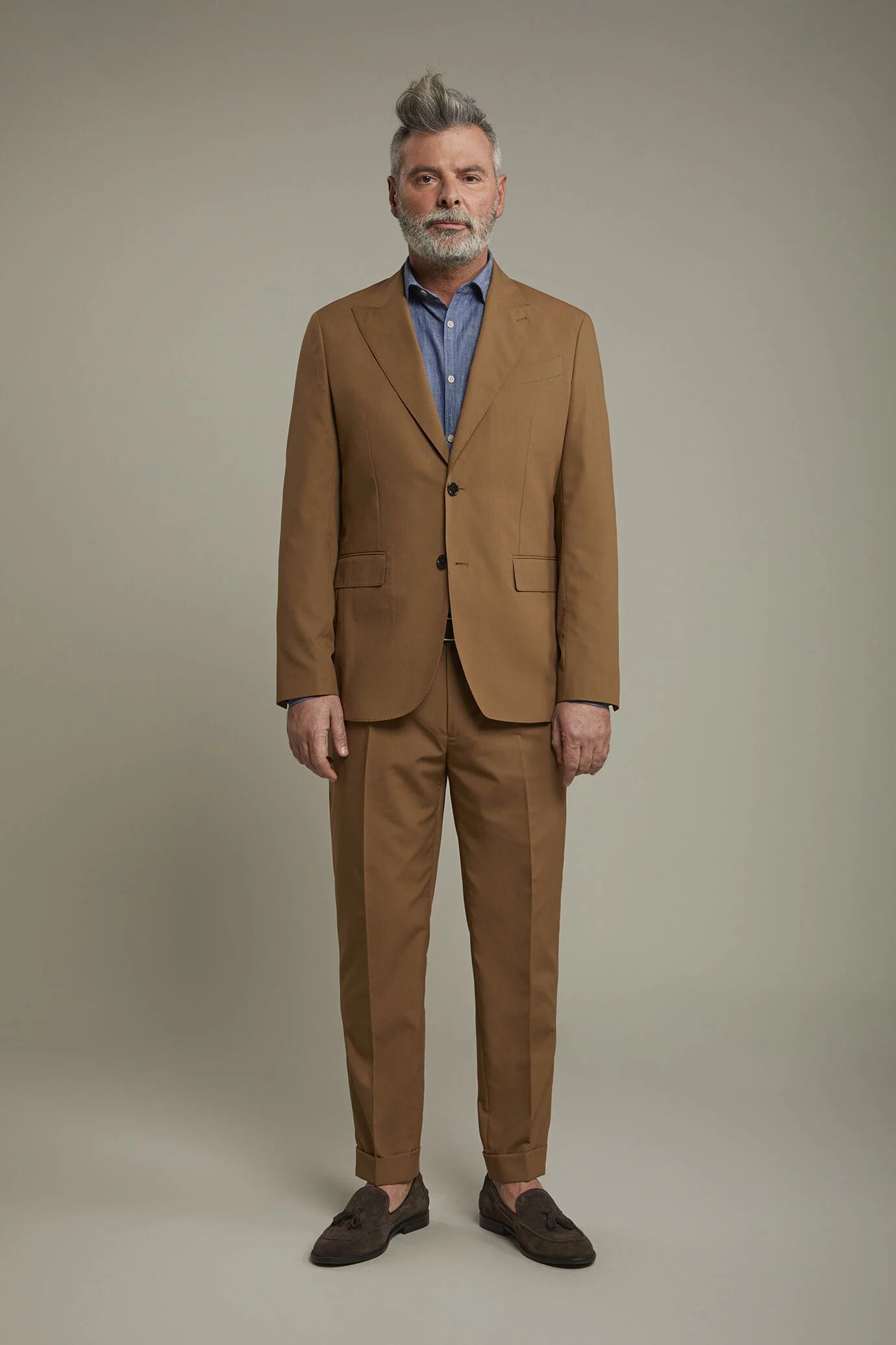 Men's single-breasted suit with peaked lapels regular fit fabric