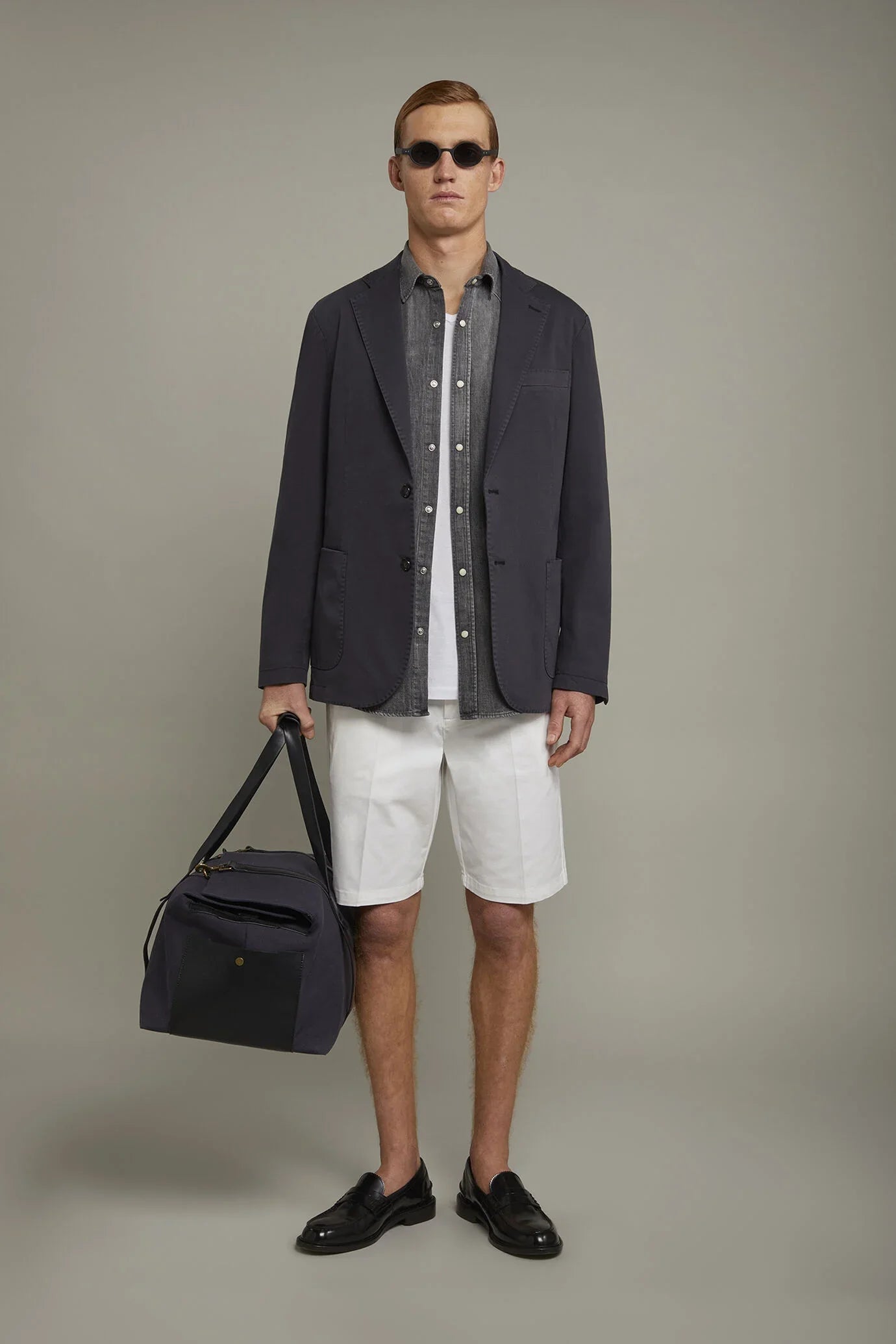 Men's Bermuda shorts classic twill construction regular fit
