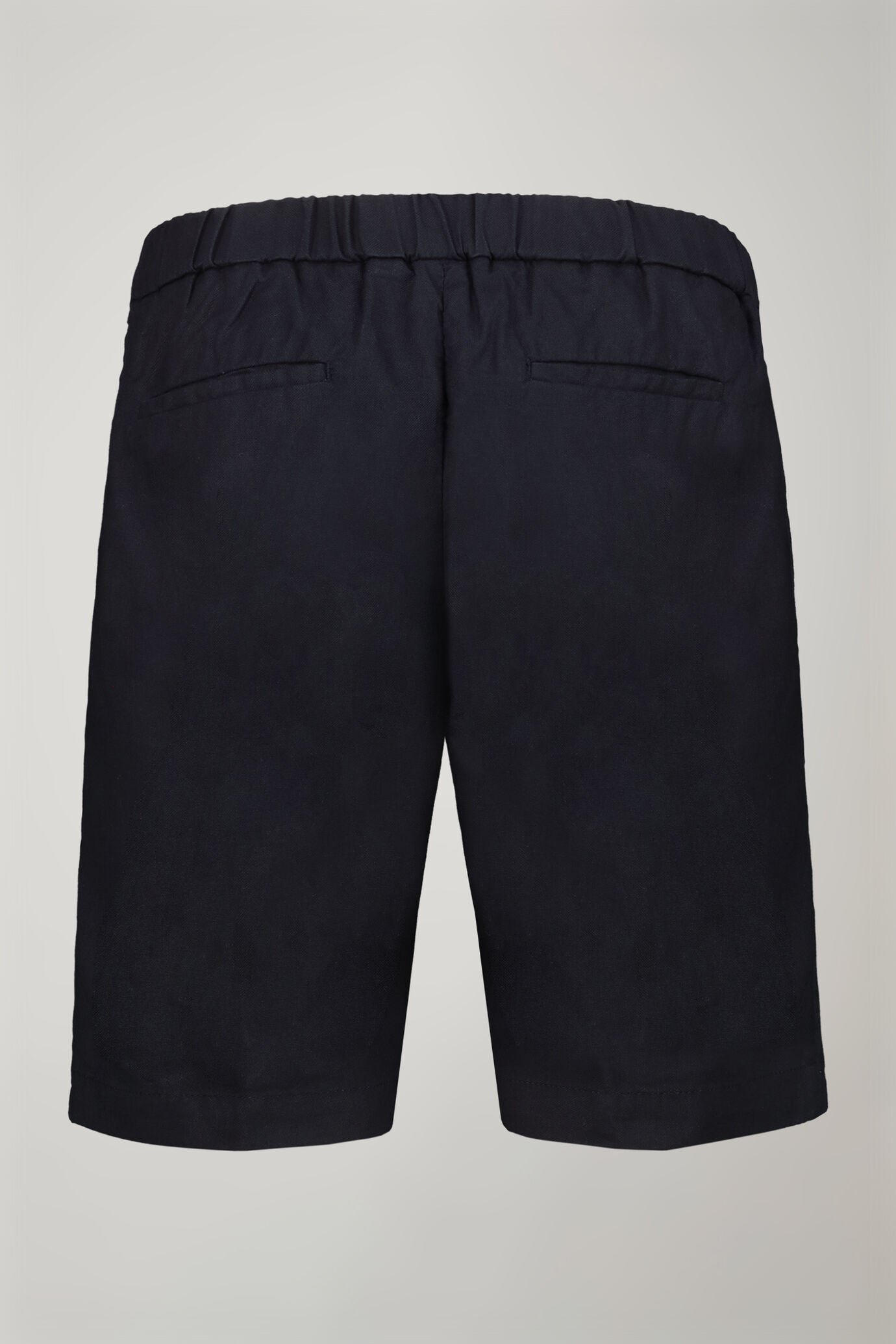 Men's Bermuda shorts with double pinces and laces on waist in linen-blend canvas fabric
