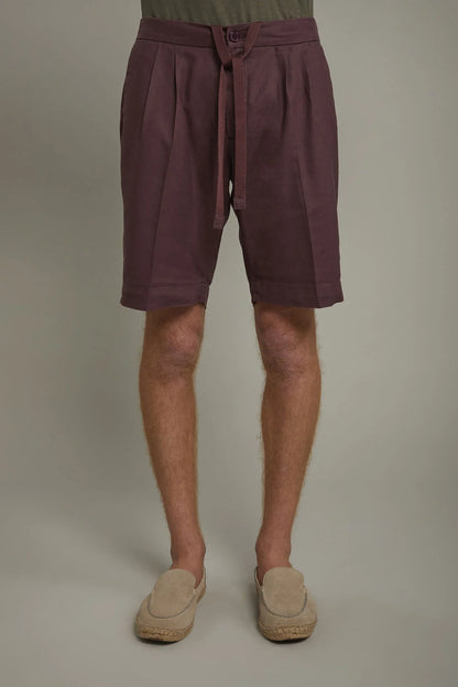 Men's Bermuda shorts with double pinces and laces on waist in linen-blend canvas fabric