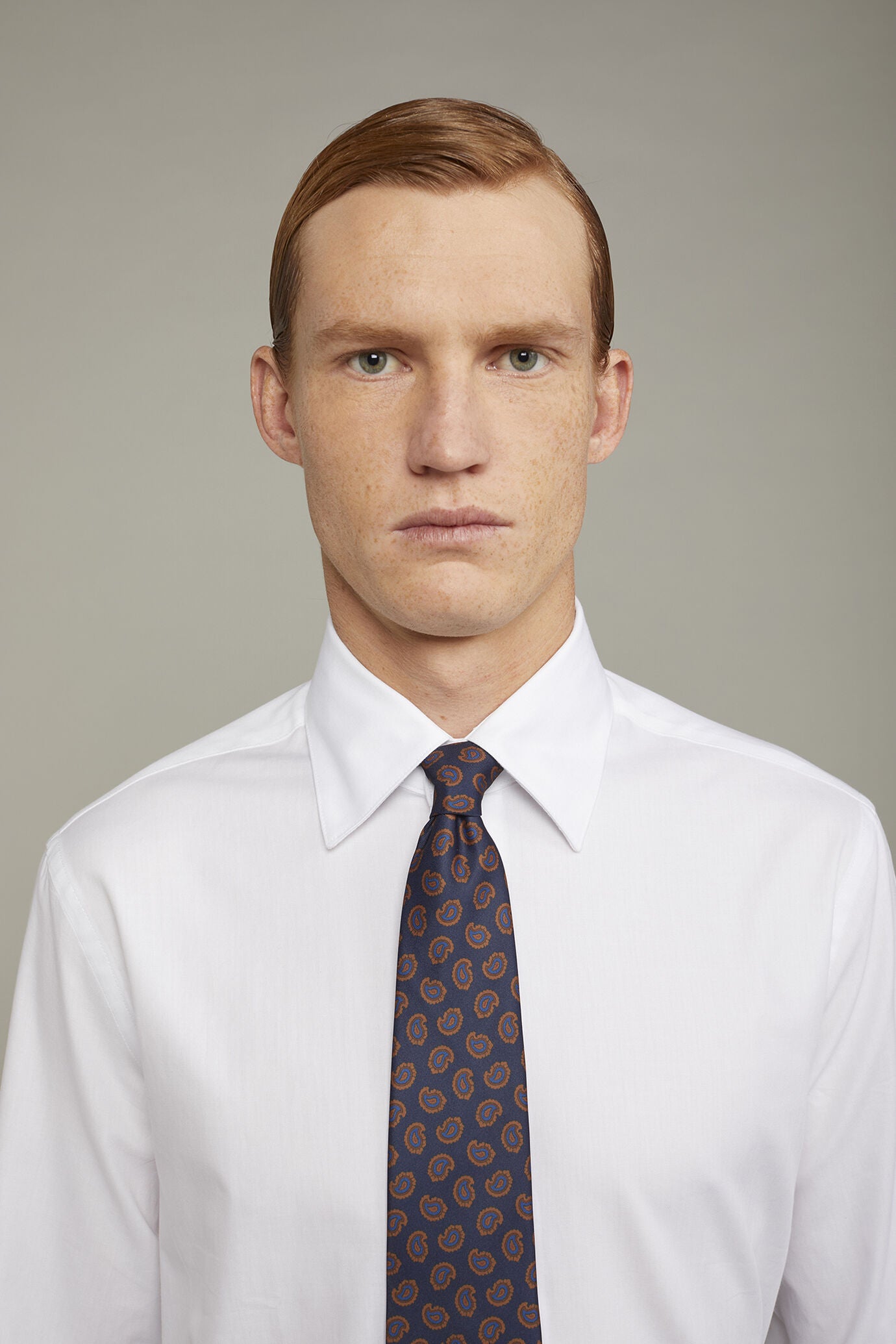 Men's shirt classic collar 100% cotton herringbone fabric plain regular fit