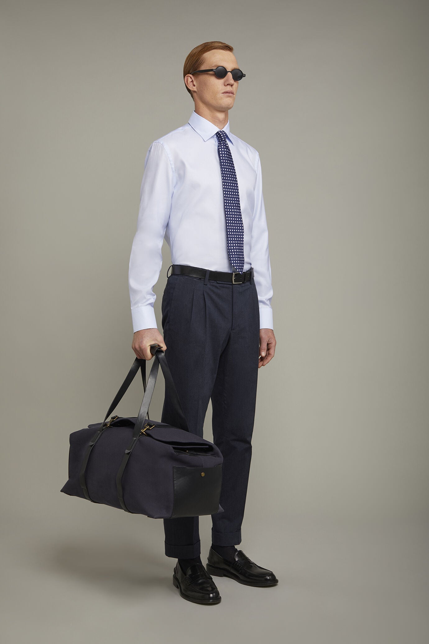 Men's shirt with classic collar 100% cotton plain fabric regular fit
